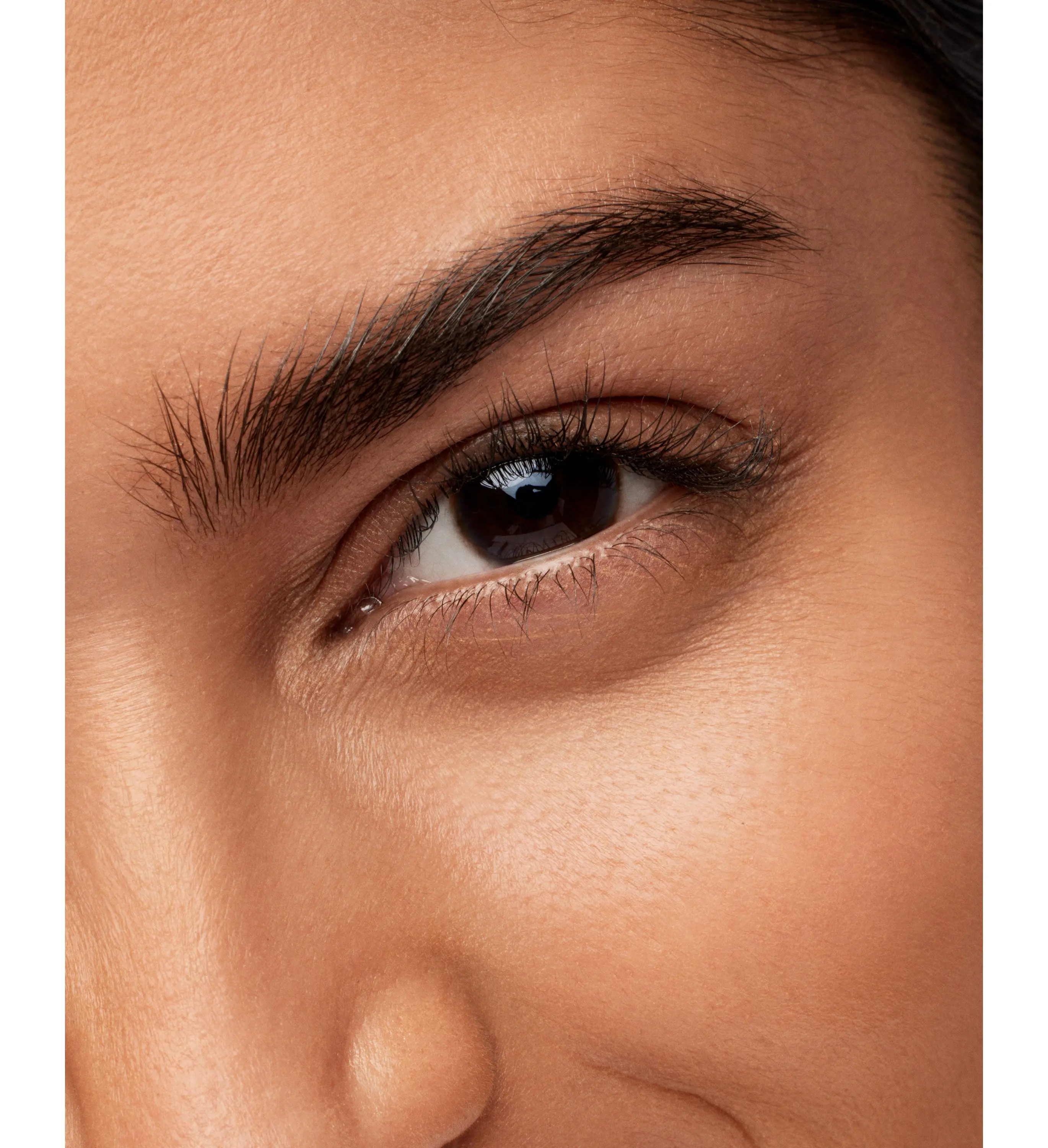 Volumizing Brow Filler - Image 13