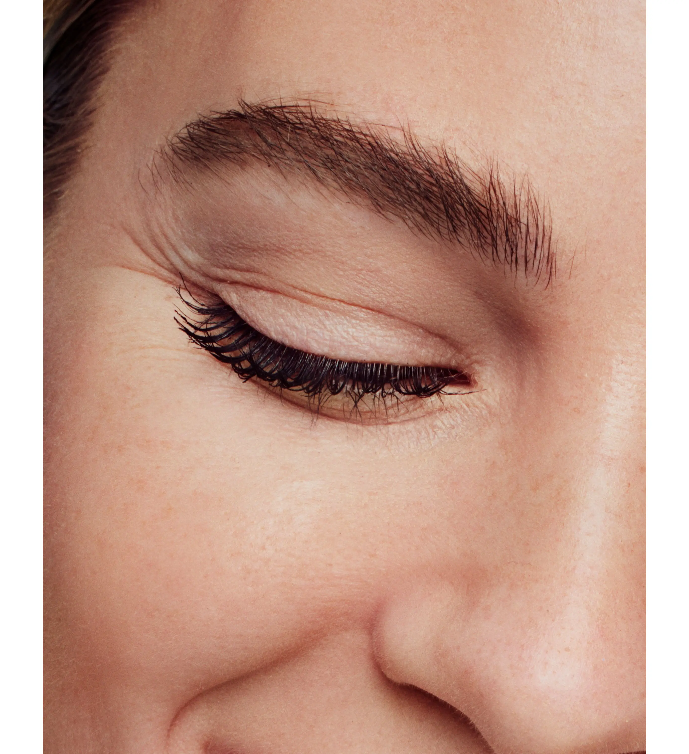 Volumizing Brow Filler - Image 5