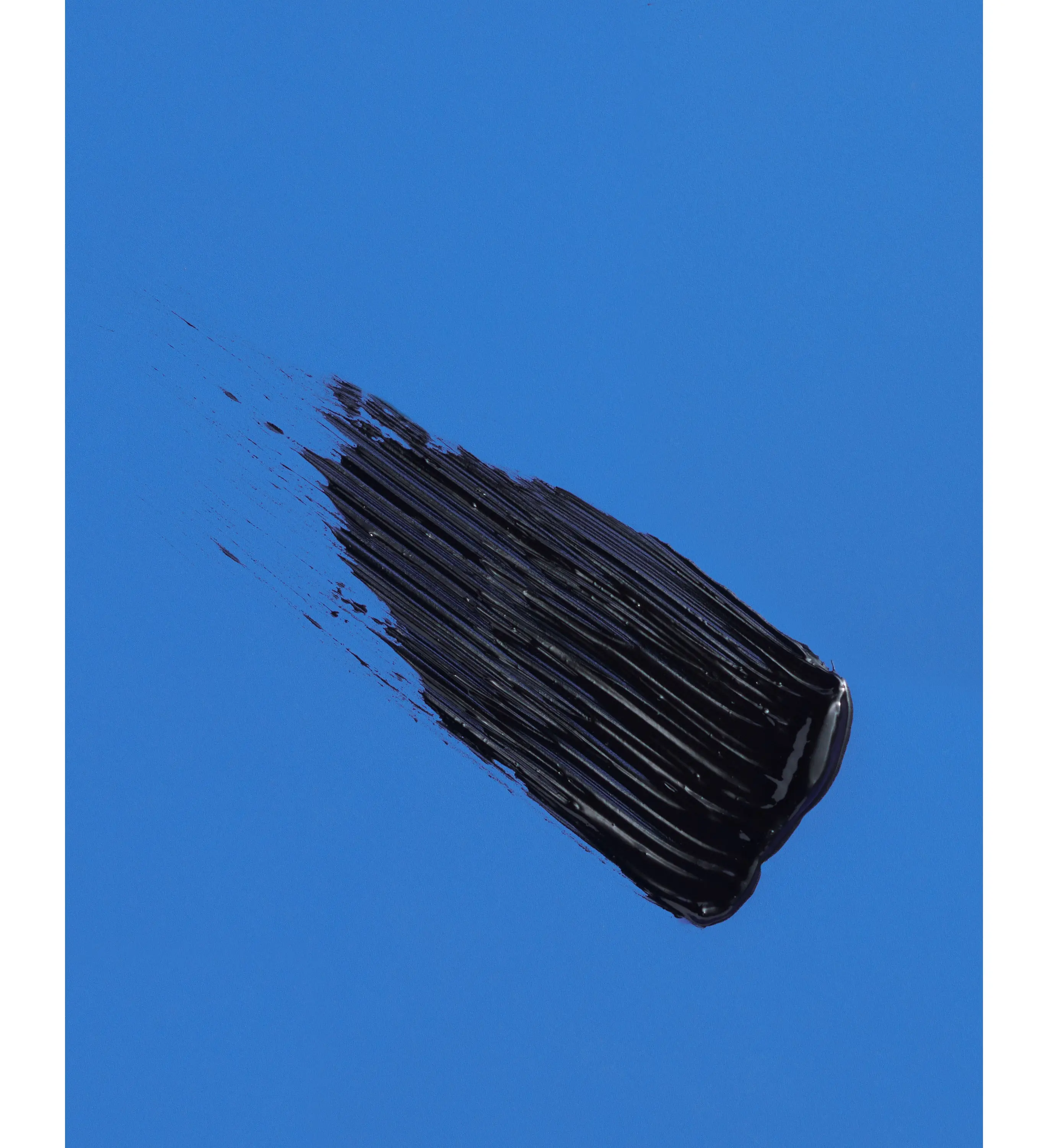 Volumizing Mascara - Image 4