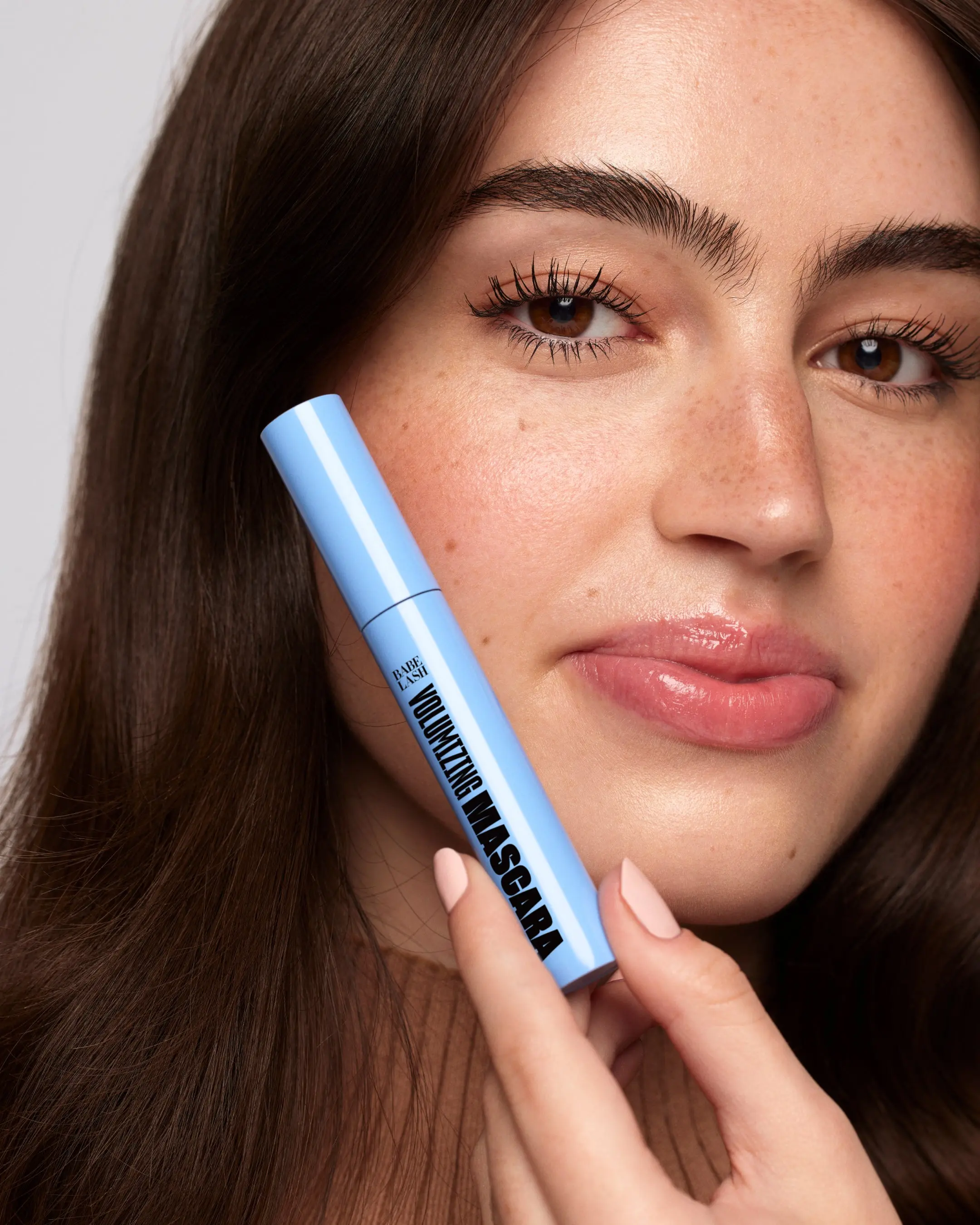 Volumizing Mascara - Image 8